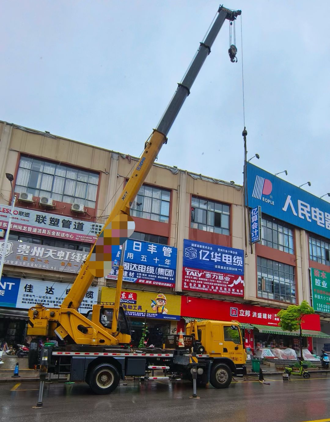 阿勒泰吊车吊机租赁桥梁吊装